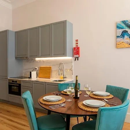 Appartamento Lovelystay - 2br Flat With Ac In Duque De Loulé *