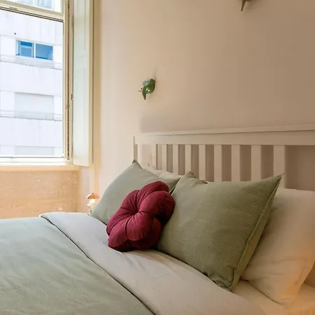 Lovelystay - 2br Flat With Ac In Duque De Loulé *