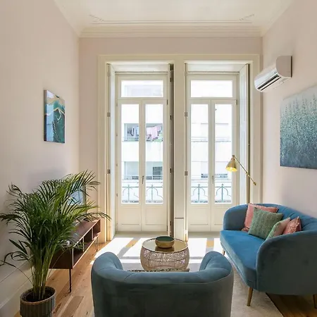Lovelystay - 2br Flat With Ac In Duque De Loulé Oporto