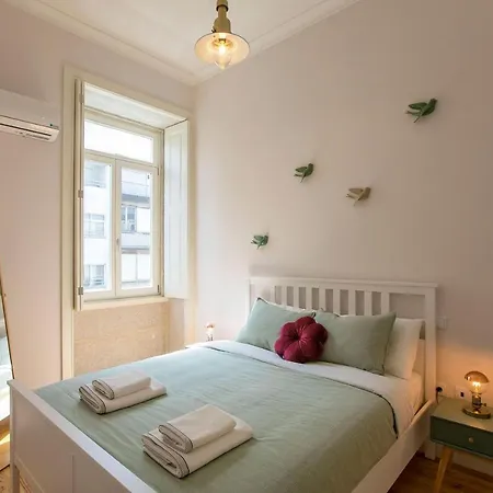 Lovelystay - 2br Flat With Ac In Duque De Loule Apartmán Porto