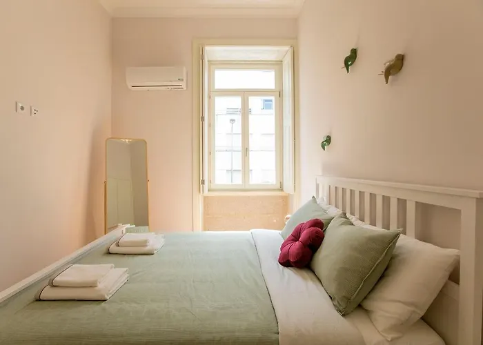 Lovelystay - 2br Flat With Ac In Duque De Loule *