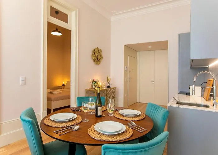 Lovelystay - 2br Flat With Ac In Duque De Loule Πόρτο