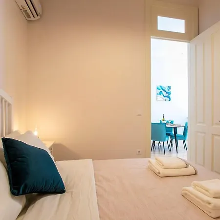 Lovelystay - 2br Flat With Ac In Duque De Loule * Porto