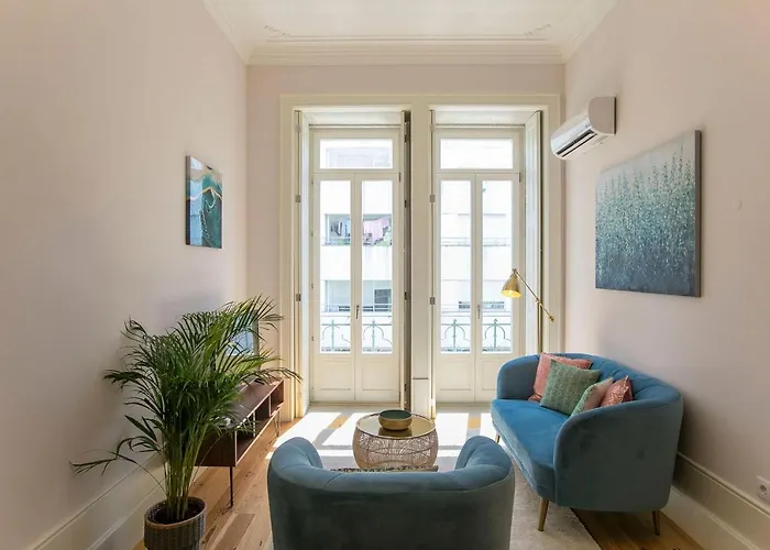 Lovelystay - 2br Flat With Ac In Duque De Loule ポルト